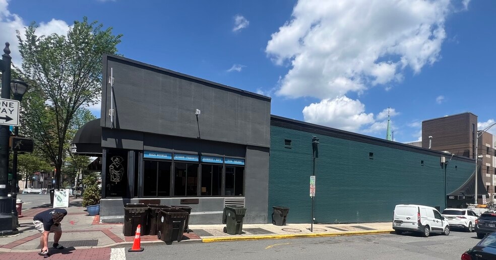 More Photos Of 369-373 George St, New Brunswick General Retail For Lease