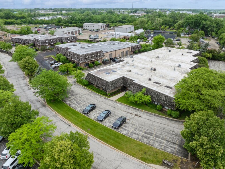 More Photos Of , Libertyville Unknown For Sale