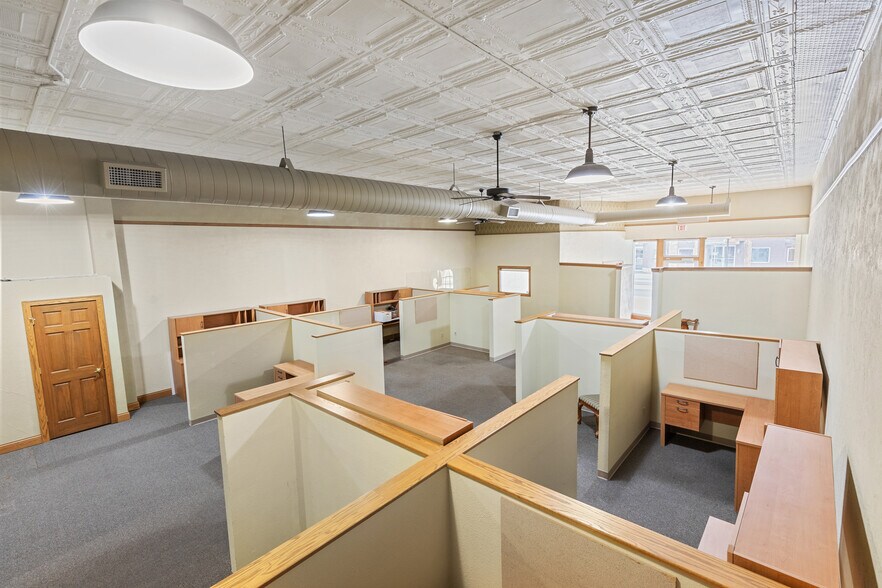 More Photos Of 111 W North Water St, New London Office For Lease