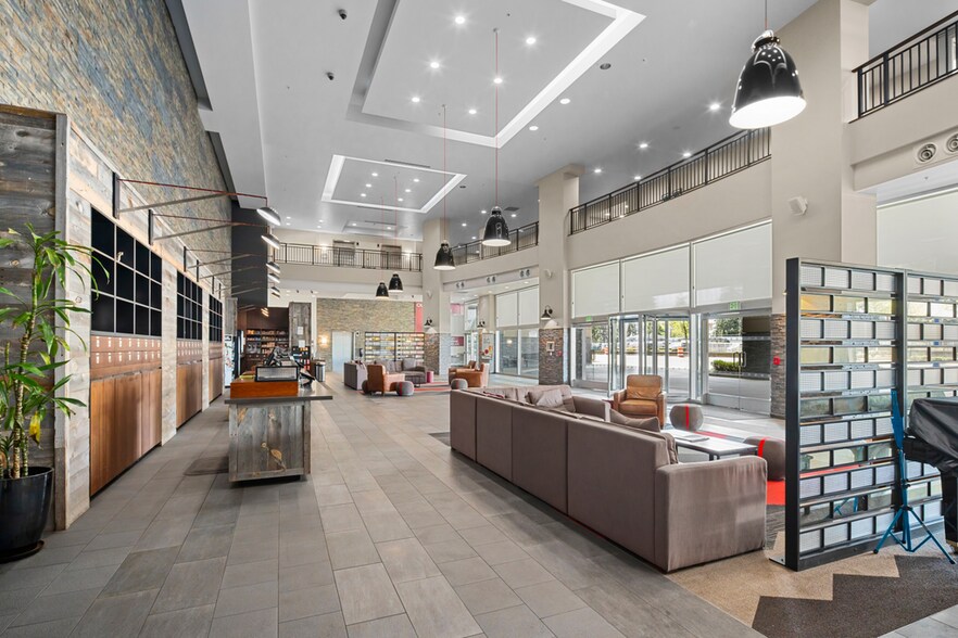 More Photos Of 22406 Pacific Highway South, Des Moines Hotel For Sale