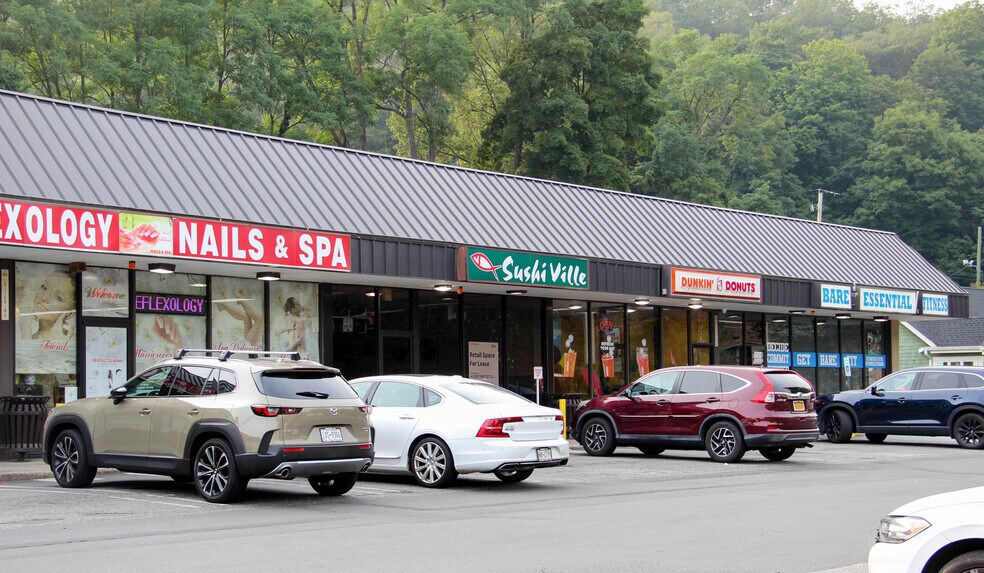 More Photos Of 59-71 Orange Tpke, Sloatsburg Storefront For Lease