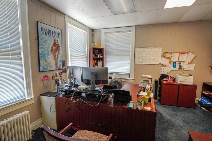 More Photos Of 2404 Auburn Ave, Cincinnati Apartments For Sale