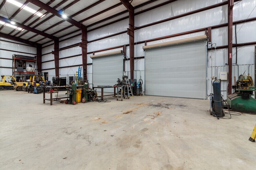 More Photos Of 8733 N State Highway 6, Bryan Industrial For Lease