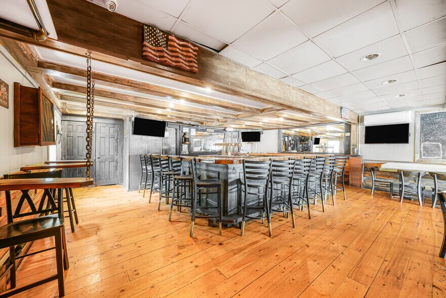 More Photos Of 649 Jersey Ave, Greenwood Lake Apartments For Sale