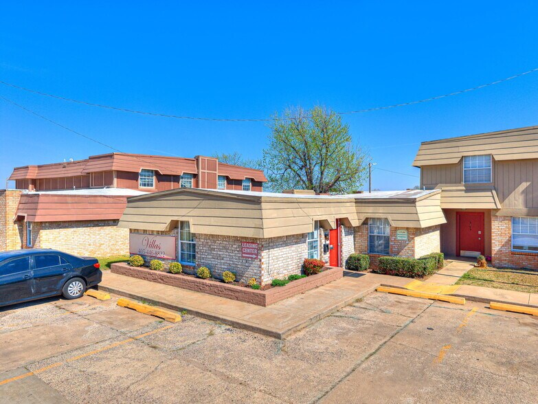 More Photos Of 7404 Lyrewood Ln, Oklahoma City Apartments For Sale