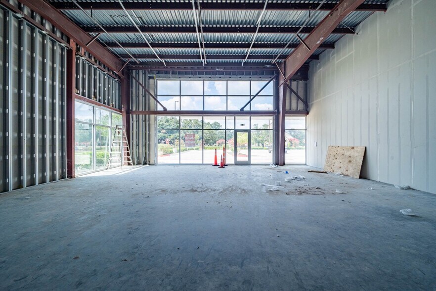 More Photos Of 501 S Friendswood Dr, Friendswood Storefront Retail Office For Lease