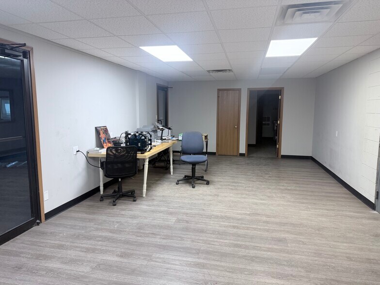 More Photos Of 118 N State Route 1, Saint Anne Warehouse For Sale