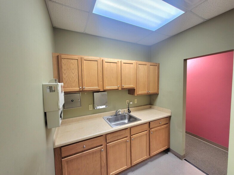 More Photos Of 11376 Broadway, Crown Point Office For Sale