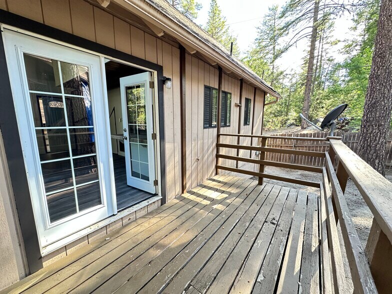 More Photos Of 26305 Delano Dr, Idyllwild-Pine Cove Apartments For Sale