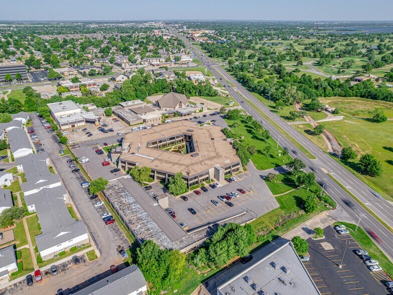 More Photos Of 4334 NW Expressway, Oklahoma City Office For Lease