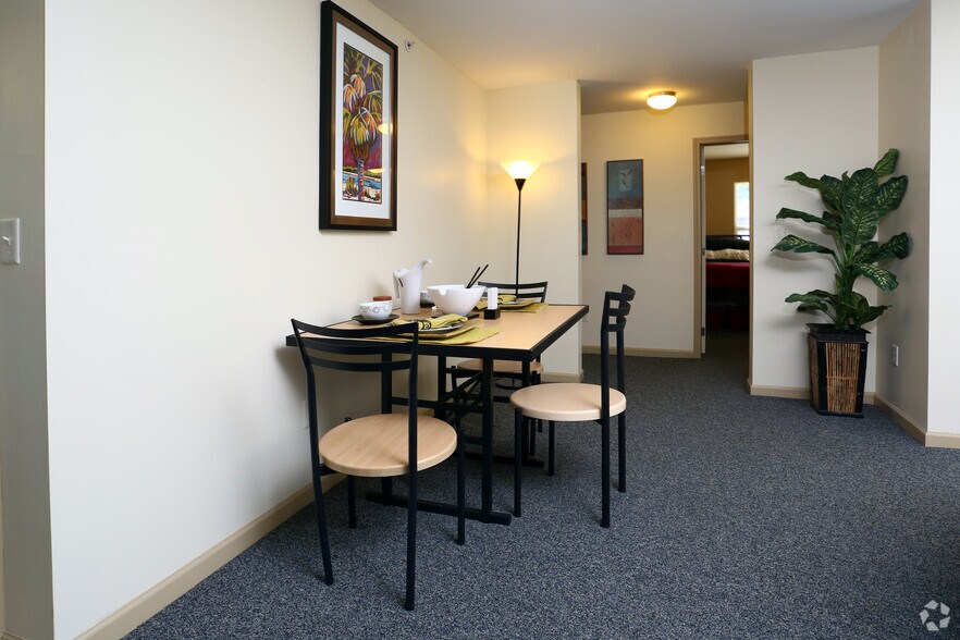 More Photos Of 70 Brigham Rd, Fredonia Apartments For Sale