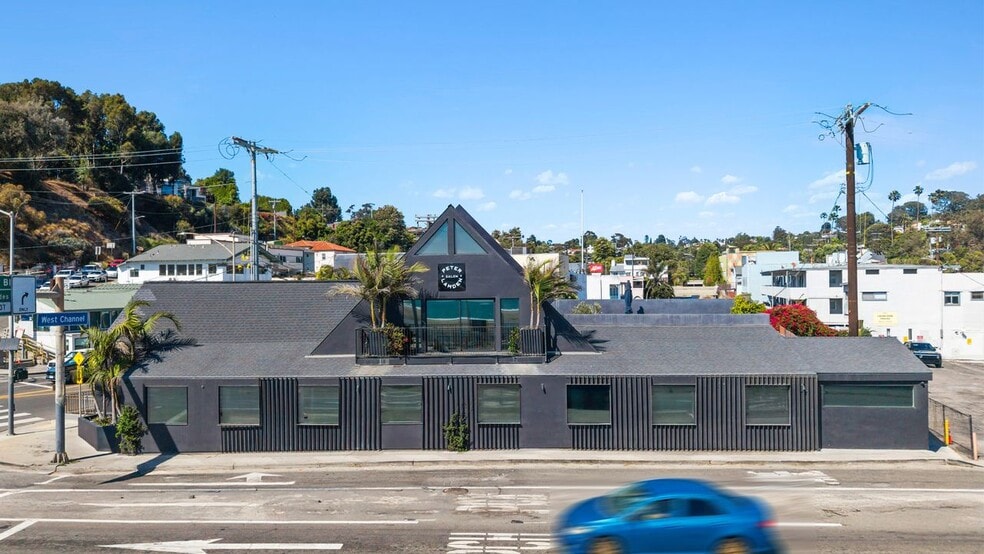 Primary Photo Of 100 W Channel Rd, Santa Monica Restaurant For Lease