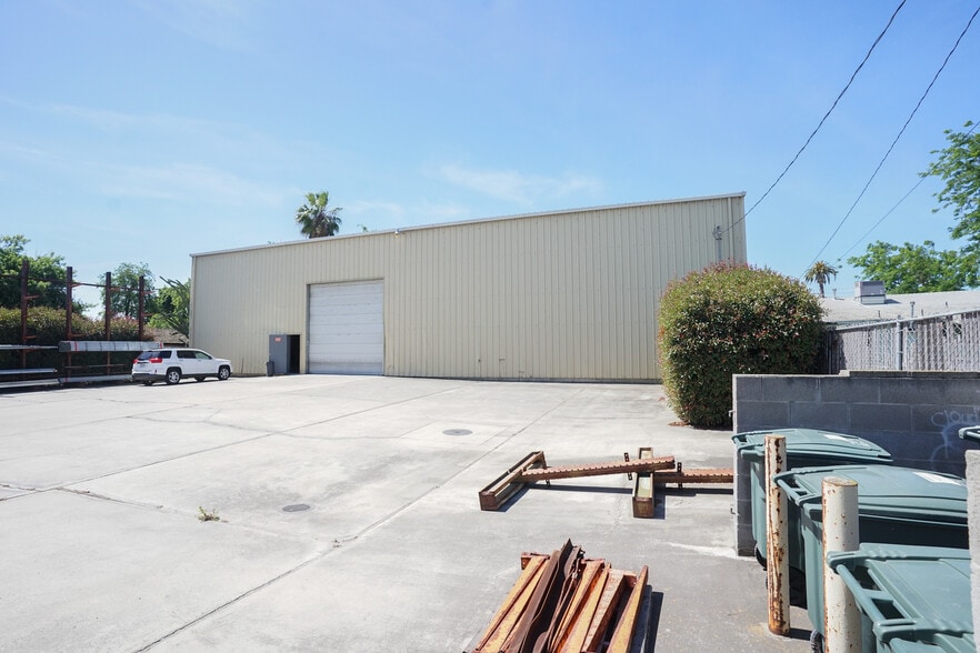 More Photos Of 3118 West Ave, Ceres Warehouse For Sale
