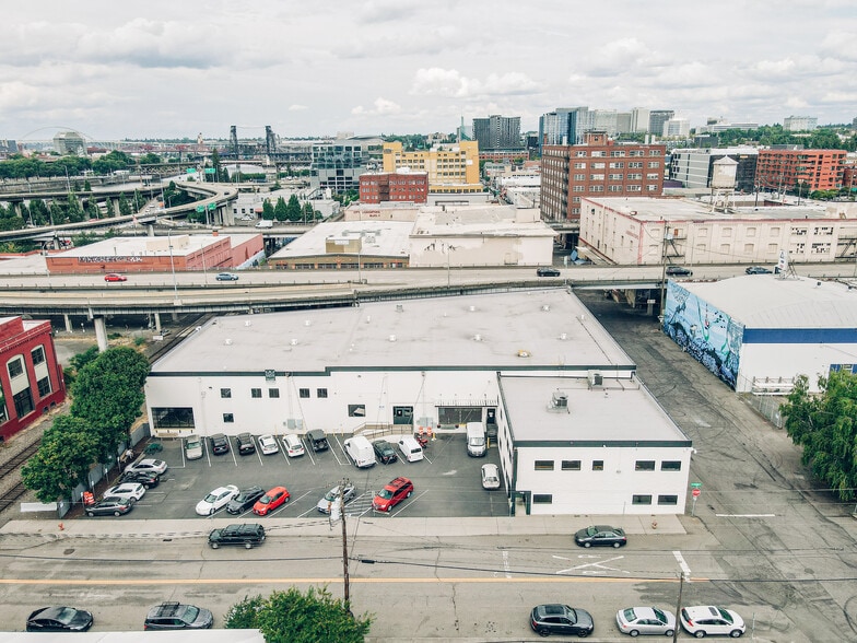 Primary Photo Of 111-115 SE Yamhill St, Portland Warehouse For Lease