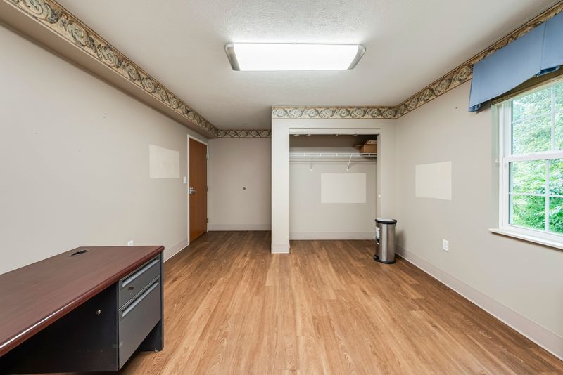More Photos Of 80 Miller St, Centerburg Congregate Senior Housing For Lease