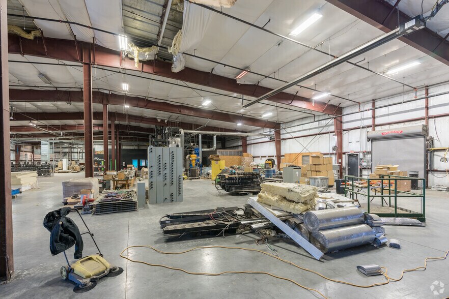 More Photos Of 71722 E Columbia Ave, Boardman Industrial For Sale