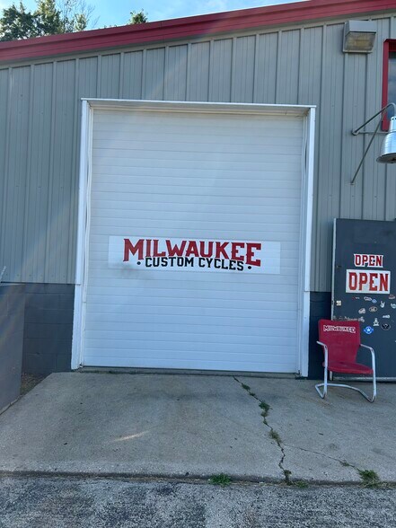 More Photos Of 1800 St Paul Ave, Waukesha Freestanding For Sale