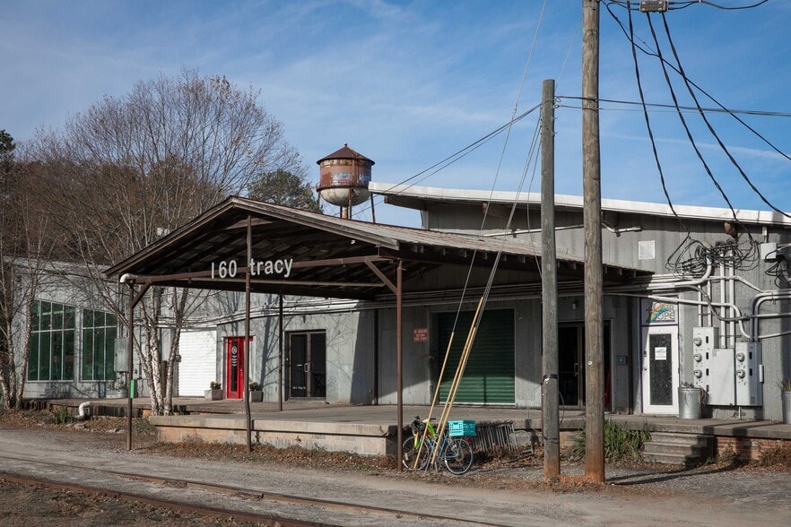 More Photos Of 160 Tracy St, Athens Flex For Lease