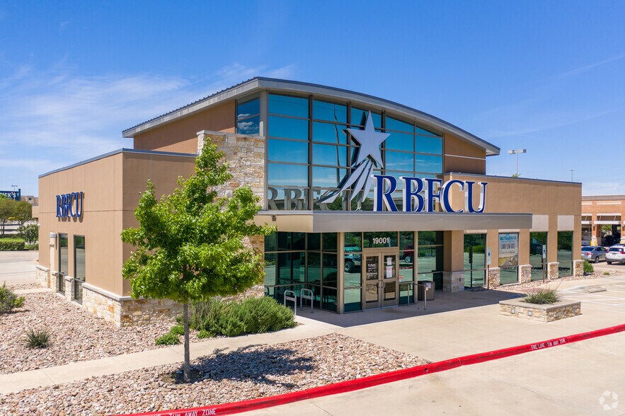 More Photos Of 18470 Fm-685 Blvd, Pflugerville Unknown For Lease