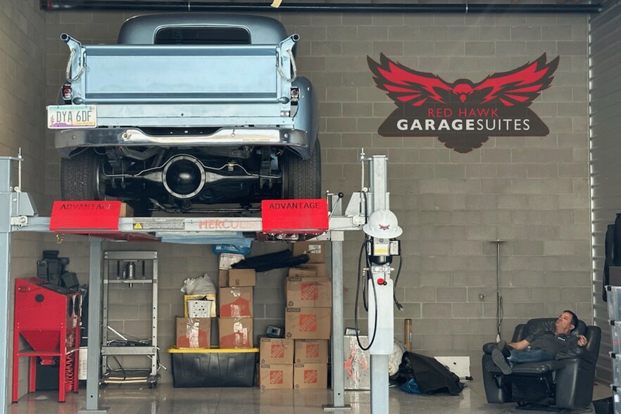 More Photos Of 24925 N 15th Ave, Phoenix Self Storage For Sale