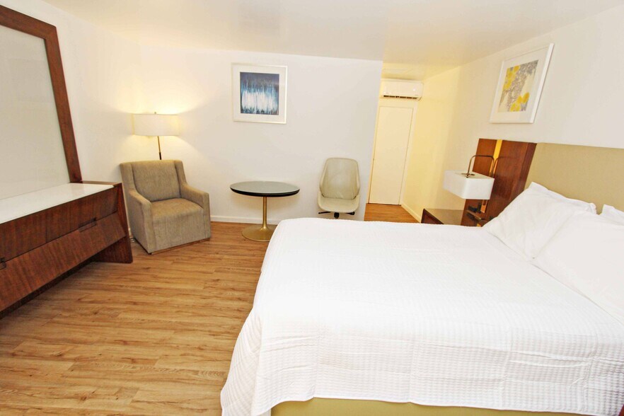 More Photos Of 3307 US Highway 90A E, Gonzales Hotel For Sale