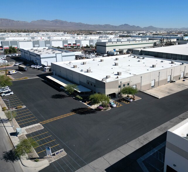 More Photos Of 3908 N 5th St, North Las Vegas Warehouse For Lease