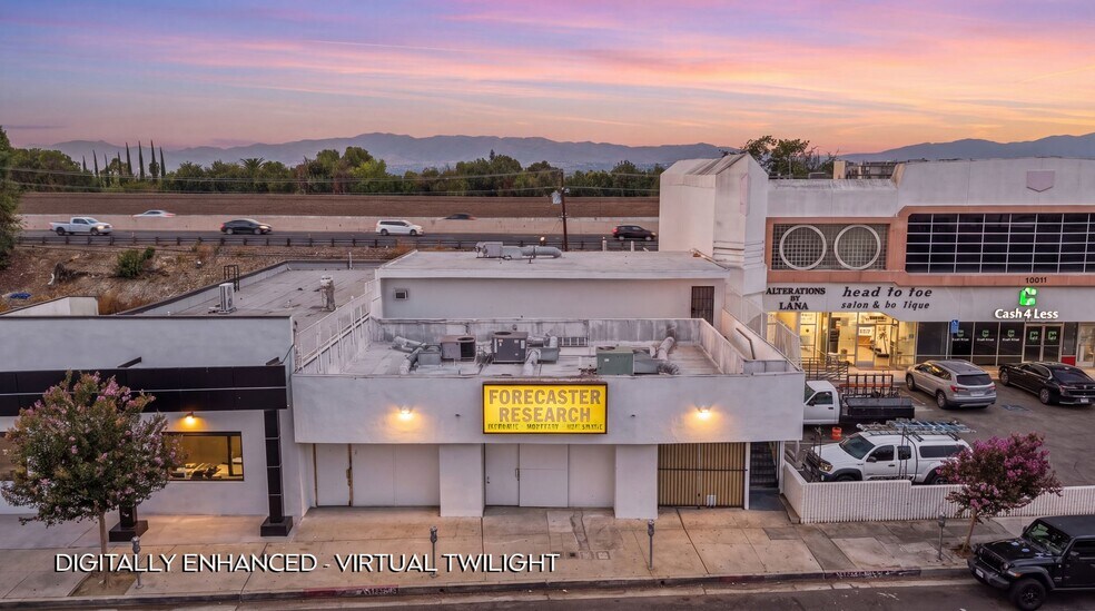 More Photos Of 19621-19623 1/2 Ventura Blvd, Tarzana Storefront Retail Residential For Sale