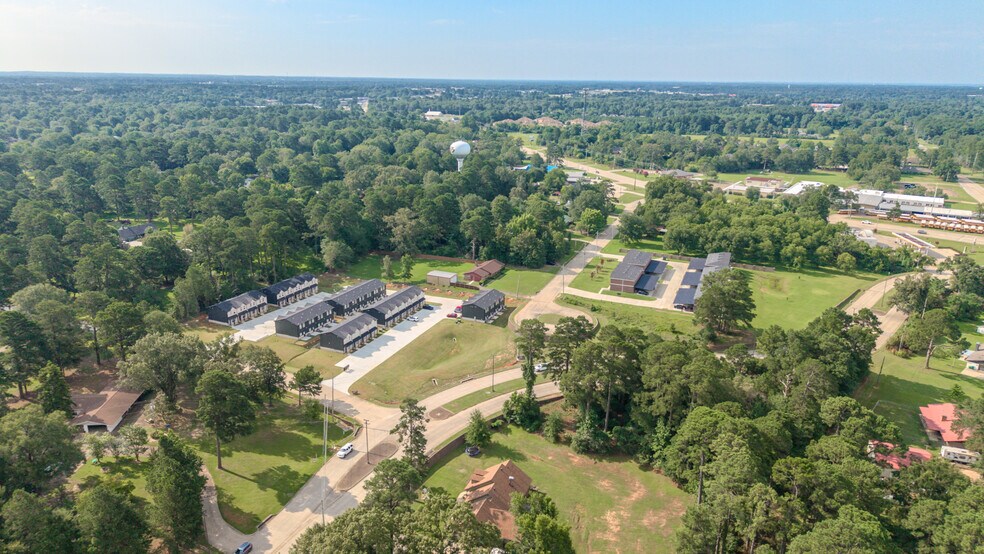 More Photos Of 6702 University Ave, Texarkana Apartments For Sale