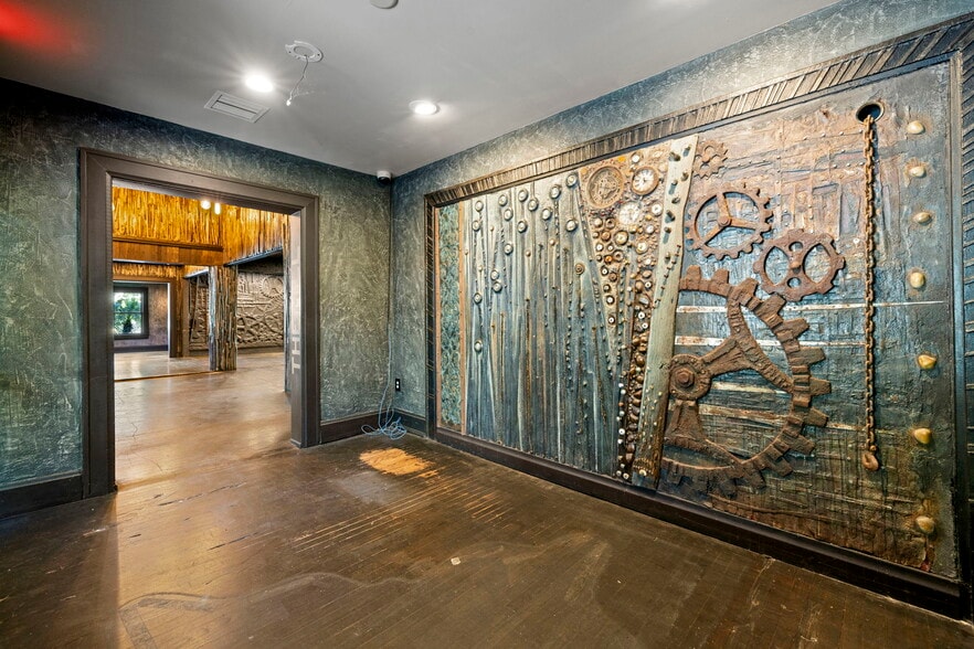 More Photos Of , Tampa General Retail For Sale