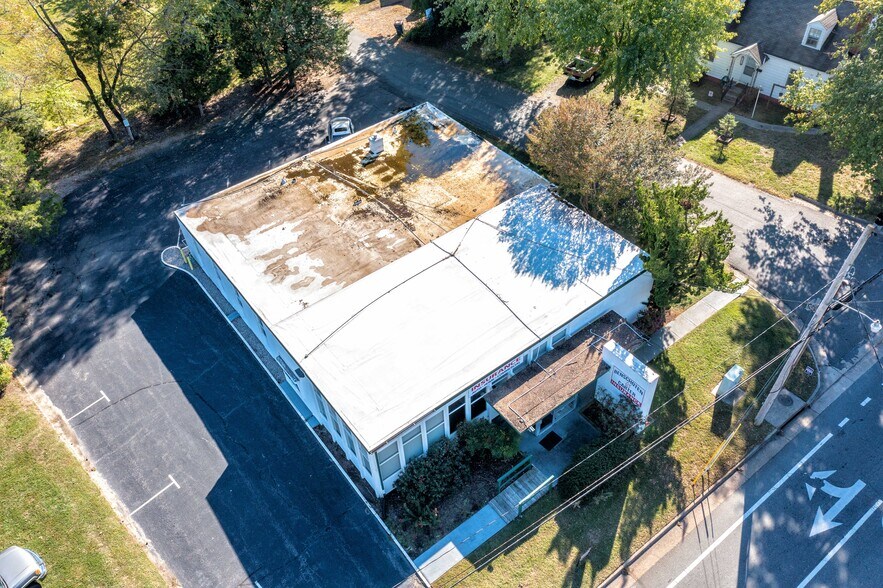 More Photos Of 645 Penniman Rd, Williamsburg Bank For Sale