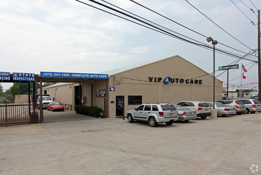 Primary Photo Of 11603-11607 Denton Dr, Dallas Showroom For Sale