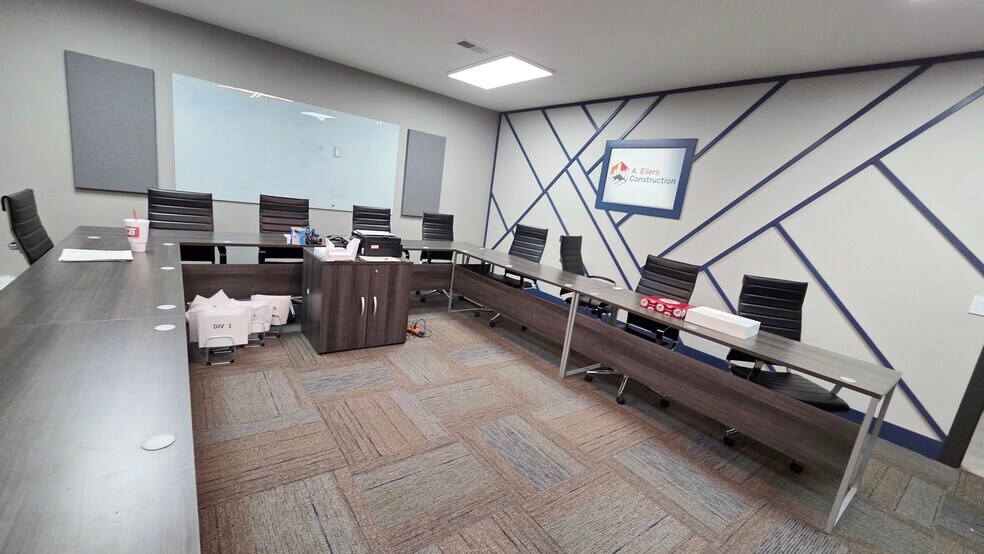 More Photos Of 1450 Triad Center Dr, Saint Peters Office For Lease