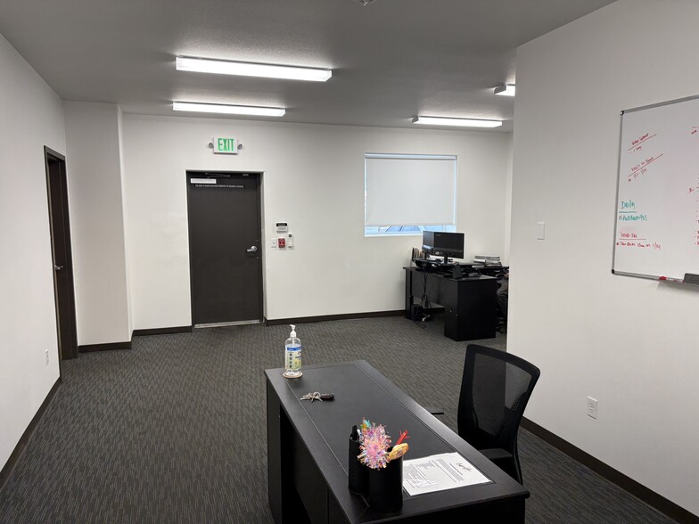 More Photos Of 2504 Manufacturing Ln, Richland Industrial For Lease