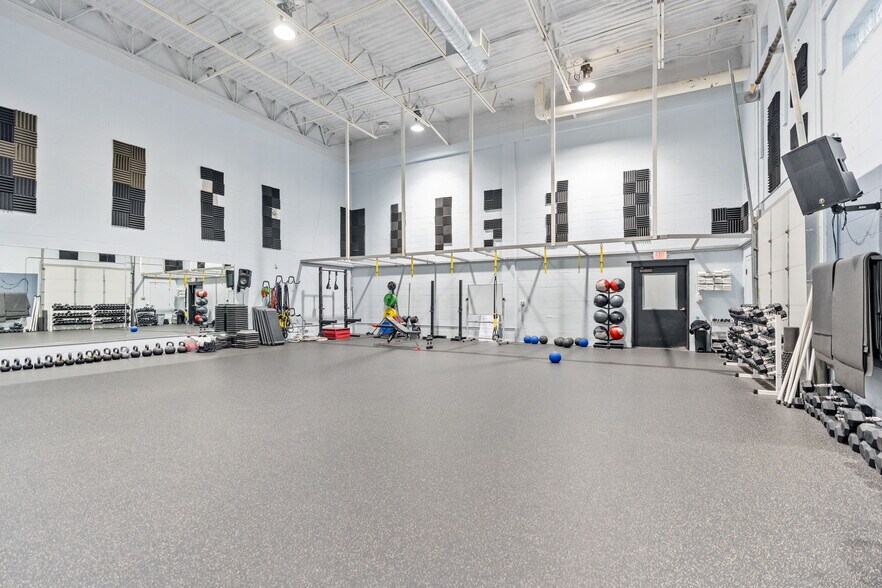 More Photos Of 2905 Lexington Ave S, Eagan Flex For Sale