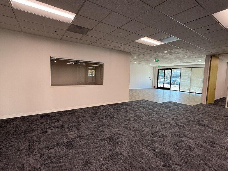 More Photos Of 480-484 Oakmead Pky, Sunnyvale Research And Development For Lease