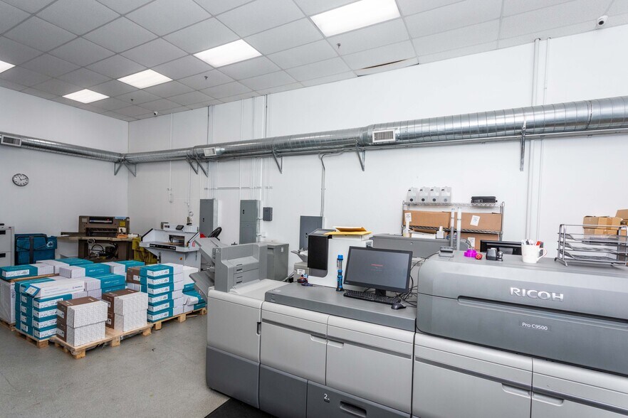 More Photos Of 15840 W Monte St, Sylmar Warehouse For Sale