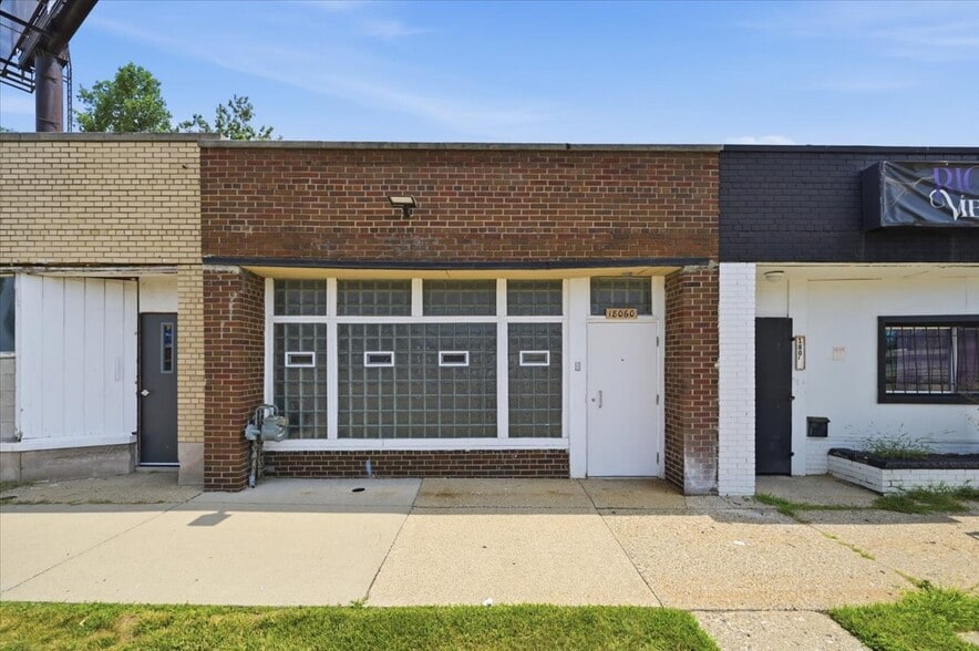 Primary Photo Of 18060 James Couzens Fwy, Detroit Loft Creative Space For Sale