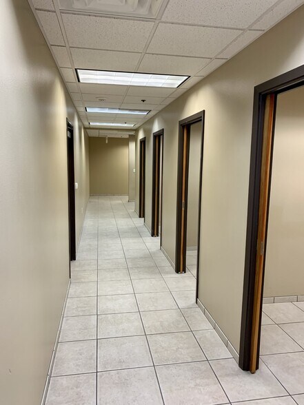 More Photos Of 2080 E Flamingo Rd, Las Vegas Unknown For Lease