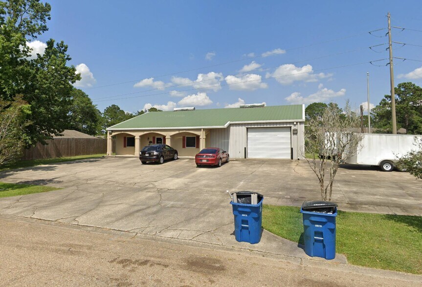 Primary Photo Of 2631 Bernwood Dr, Baton Rouge Flex For Sale