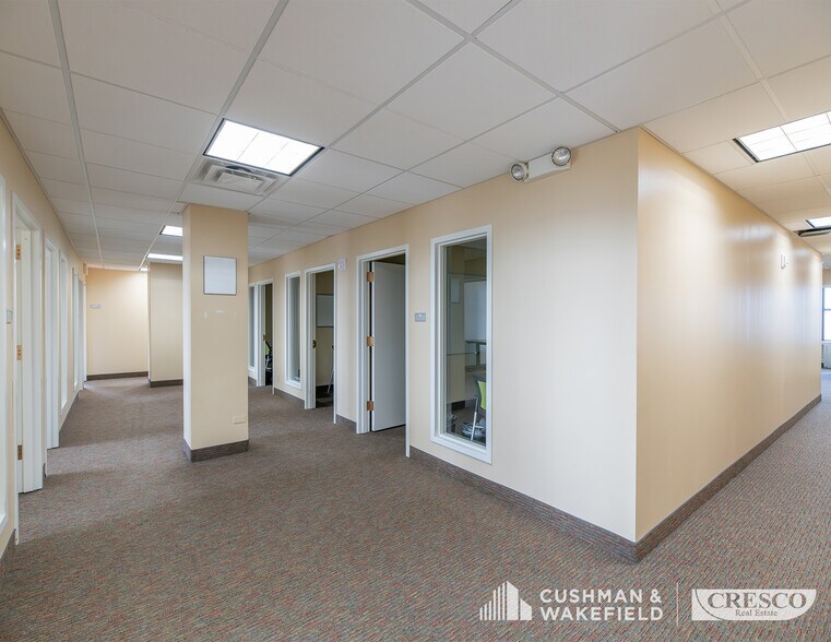 More Photos Of 1621 Euclid Ave, Cleveland Office For Lease