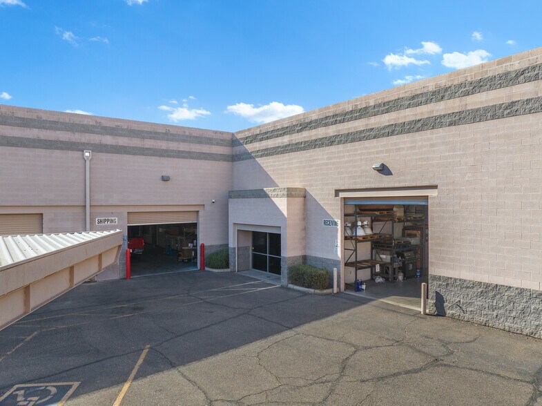 More Photos Of 23630 N 35th Dr, Glendale Manufacturing For Sale