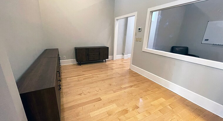 More Photos Of 509-511 N Meadow St, Richmond Storefront Retail Residential For Lease