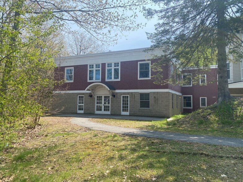 More Photos Of 11 Parkwood Dr, Augusta Office Residential For Lease