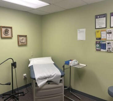 More Photos Of 312 S 7th St, Delavan Medical For Lease