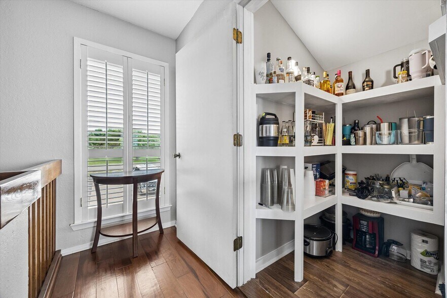 More Photos Of 1704 County Road 128, Burnet Specialty For Sale
