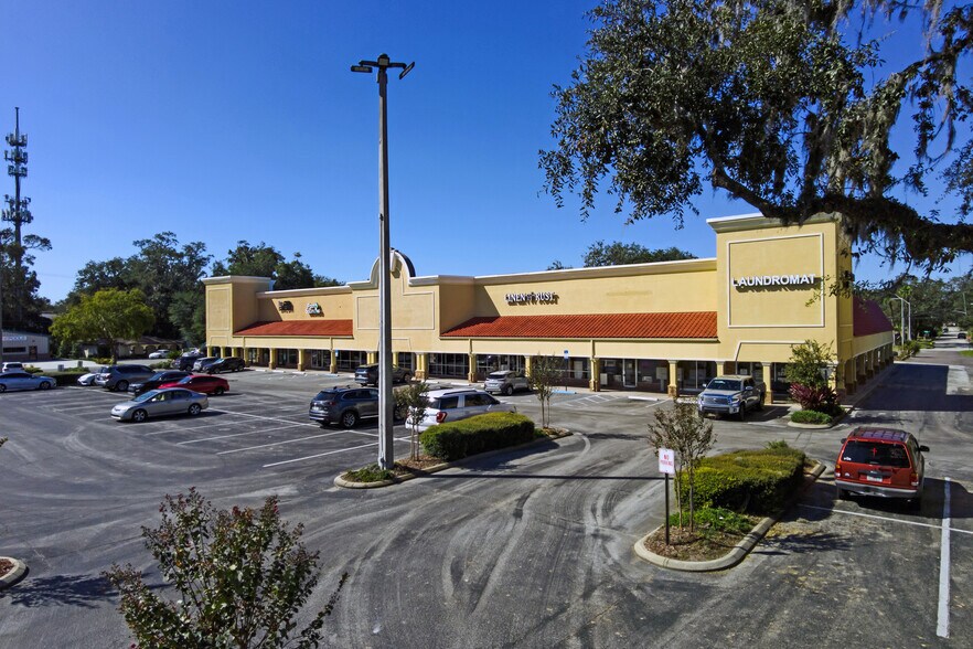 More Photos Of 2106-2186 Park Ave, Orange Park Unknown For Lease