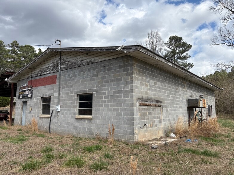 More Photos Of 10 Doyle Rd SE, Lindale Flex For Sale