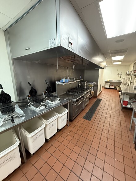 More Photos Of 6960 S Rainbow Blvd, Las Vegas Restaurant For Sale