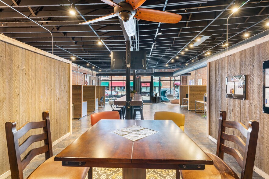 More Photos Of 230 1st Ave E, Shakopee Storefront For Sale