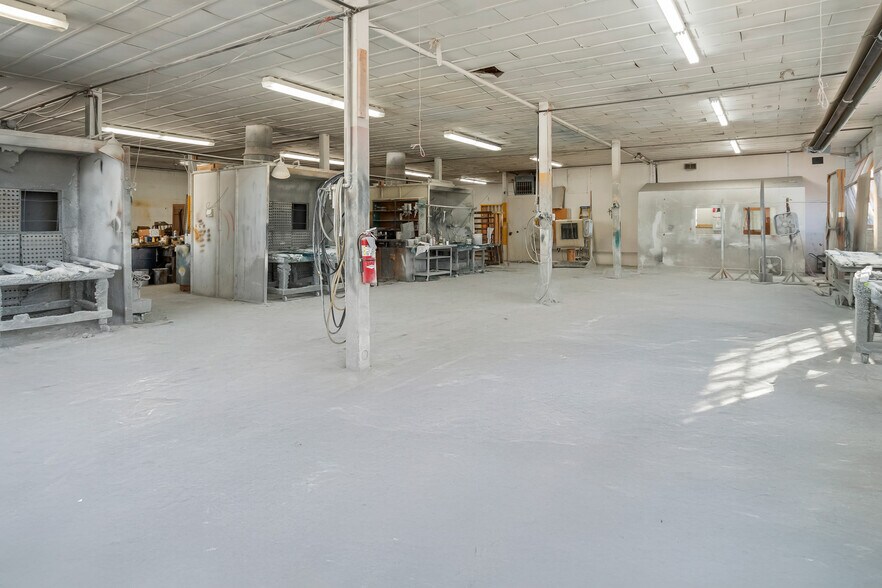 More Photos Of 2332 4th Ave, Greeley Manufacturing For Sale